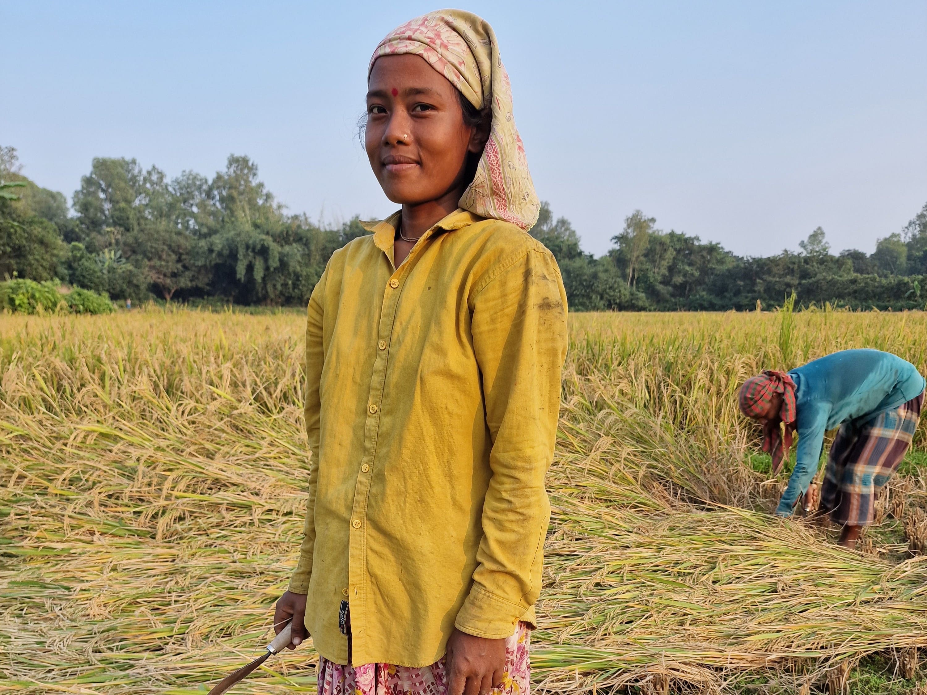 Arbejdet i marken foregår ofte med håndkraft. Foto Peter Nielsen