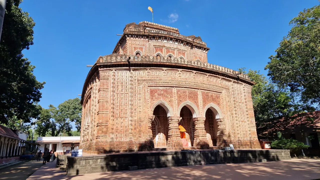 Vi besøger mange smukke templer på turen, hvoraf flere er på unescos kulturarvsliste. Foto af Helle Lefevre
