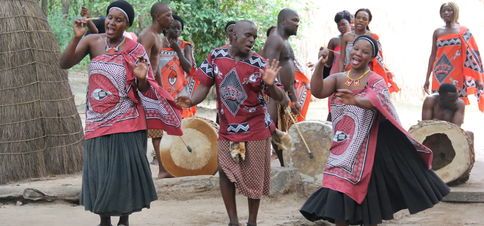 Gennem traditionel sang og dans lærer vi om Swazilands kultur. Foto Anna-Karin Johannsen