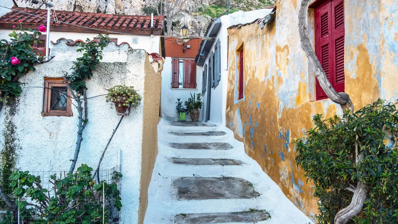 Athen byder på hyggelige små gyder. Foto Viktors Farmor