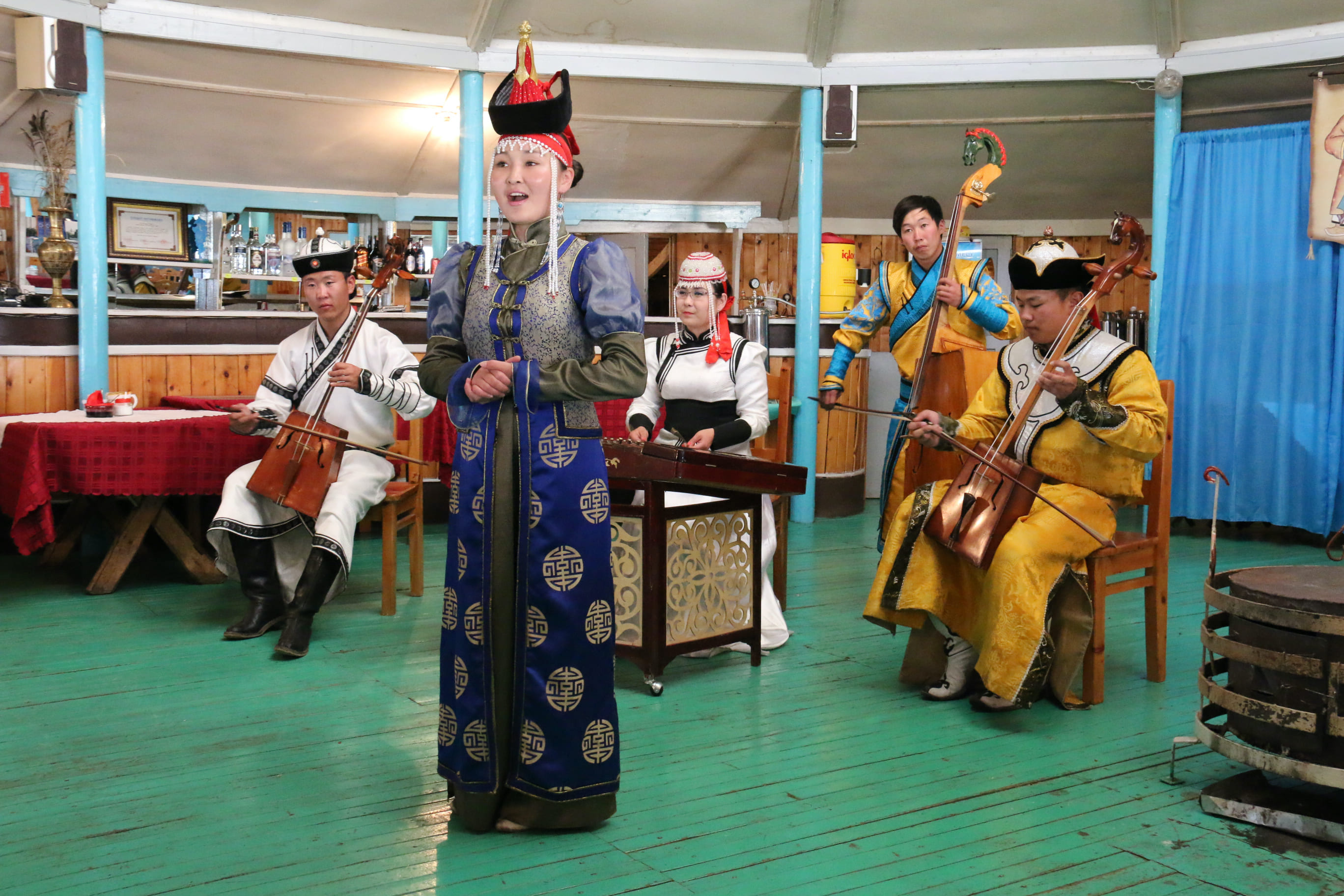 Traditionel mongolsk sang og musik høres rundt omkring i landet. Foto Anja Schmidt