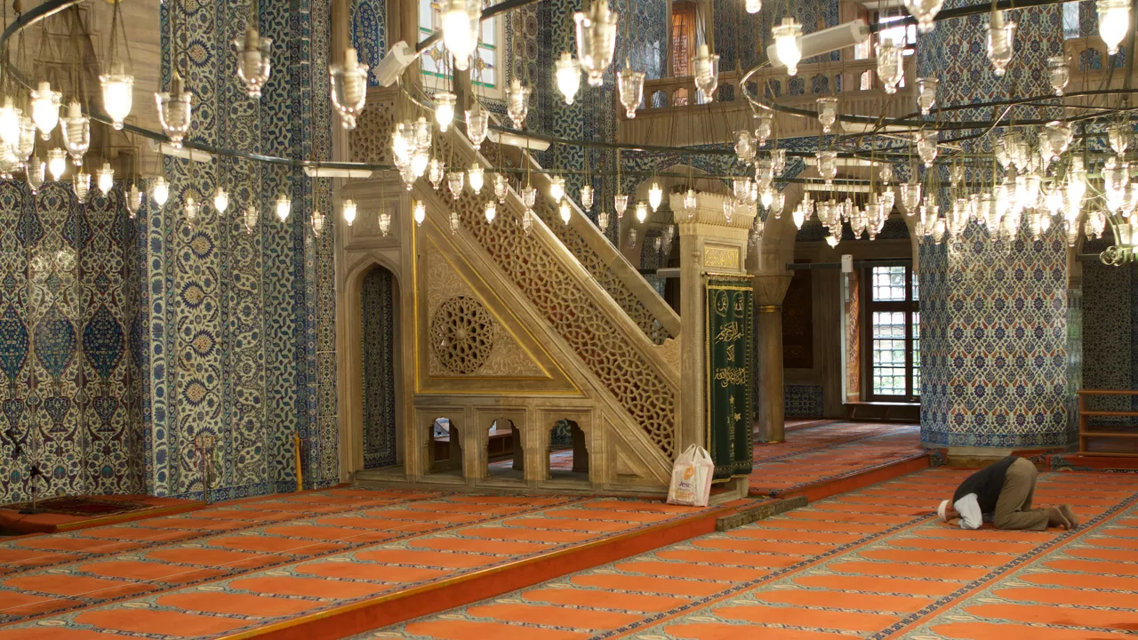 Rustem pasha moskéen er en lille, men meget smuk arkitektonisk perle. Foto af Anders Stoustrup