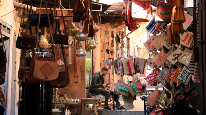 Marrokansk håndværk i medinaen i Marrakesh. Foto Anders Stoustrup