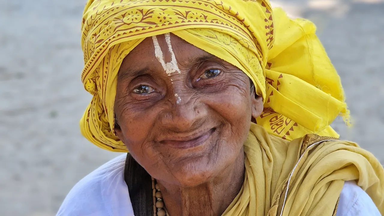 Masser af smil i Bangladesh trods fattigdom. Foto af Helle Lefevre 