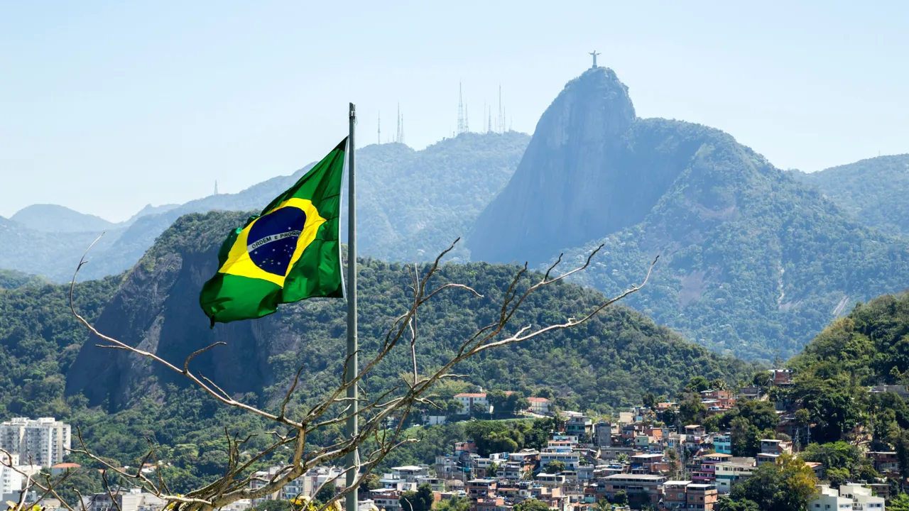 Kristusstatuen i Rio de Janeiro troner flot over byen. Foto Viktors Farmor