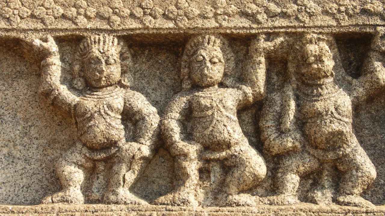 Mange indiske templer har fantastiske stenudskæringer. Foto Michael Høeg