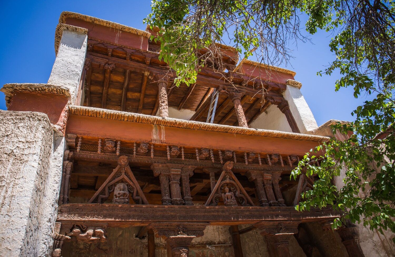 De gamle templer i Alchi huser en sjælden skat. Foto Viktors Farmor