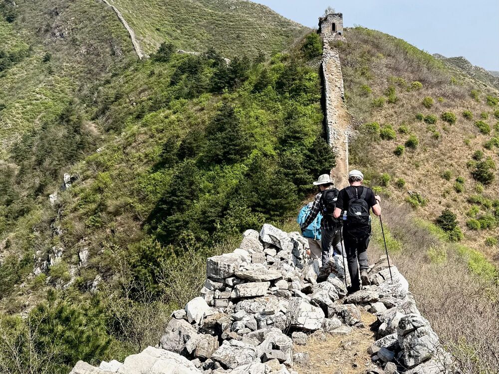 Underlaget kan være meget ujævnt og med løse sten. Foto Bente Mølgaard