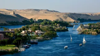 Nilen ved Aswan er særlig smuk. Vi oplever en masse højdepunkter på en rejse til Egypten. Foto af Anders Stoustrup