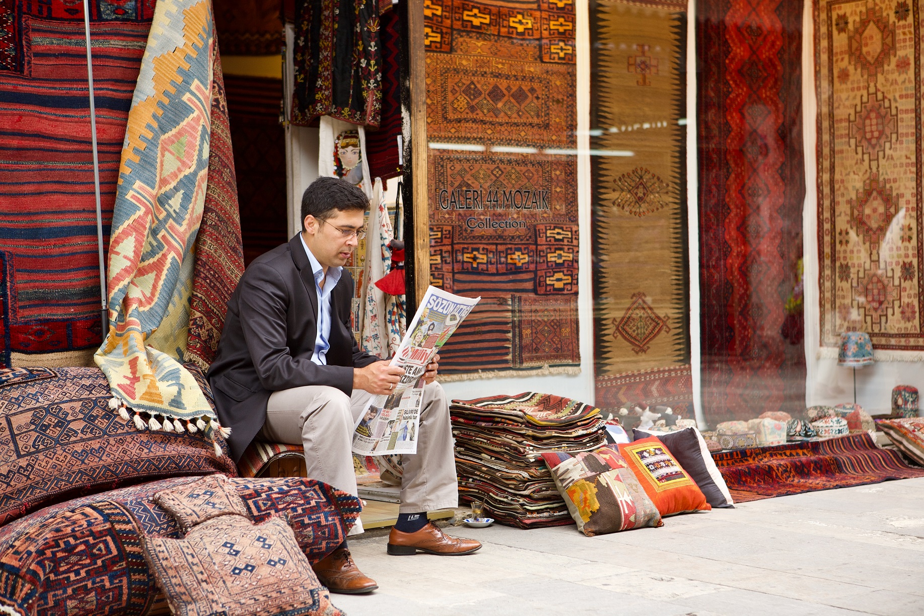 Kavalaribasaren nær Den Blå Moske i Istanbul er et godt sted at kigge efter souvenirs. Foto af Anders Stoustrup