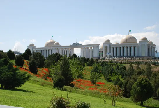 Ashgabat har verdensrekorden for flest bygninger i hvid marmor.