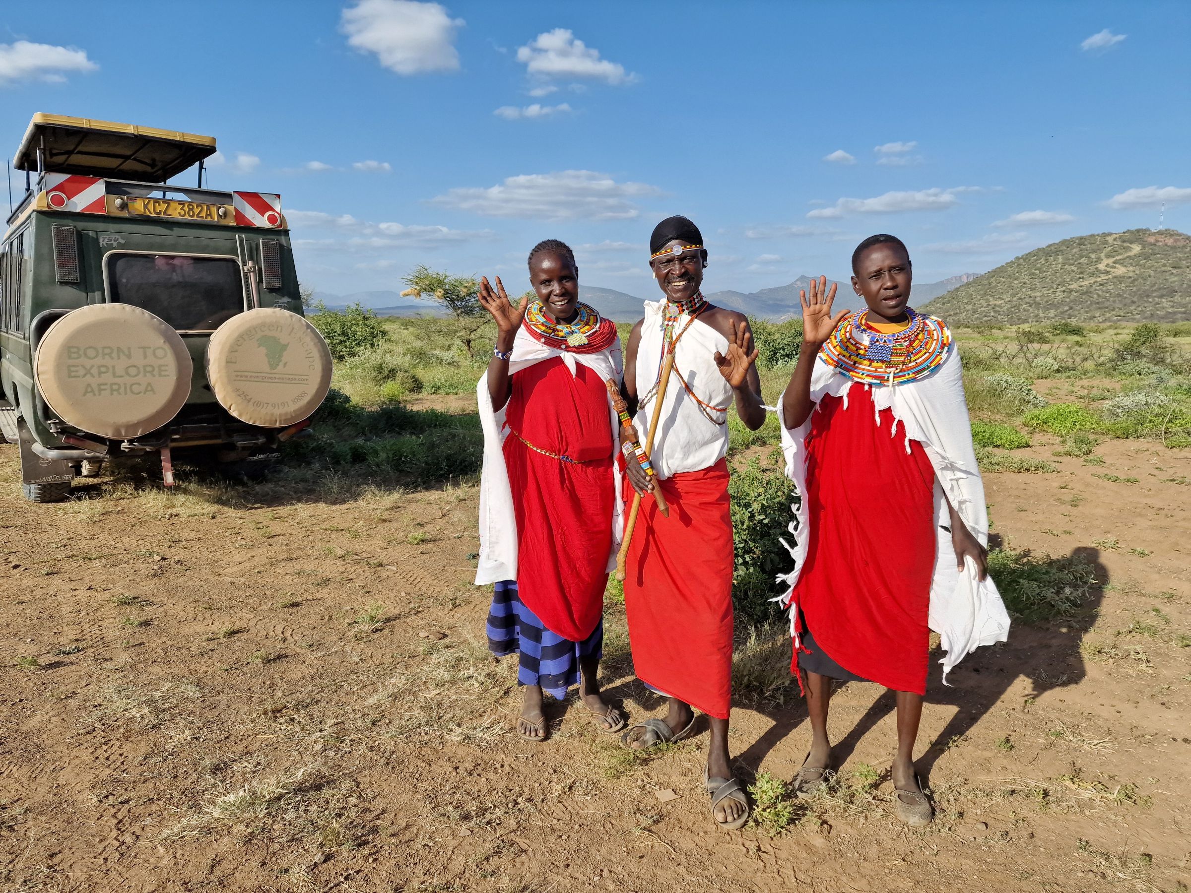 Vi stopper for at møde de lokale undervejs. Fotos Carsten Willersted