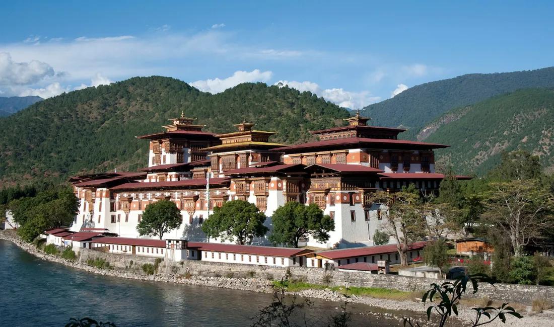 Punakha Dzong er en af landets smukkeste bygninger. Foto Viktors Farmor
