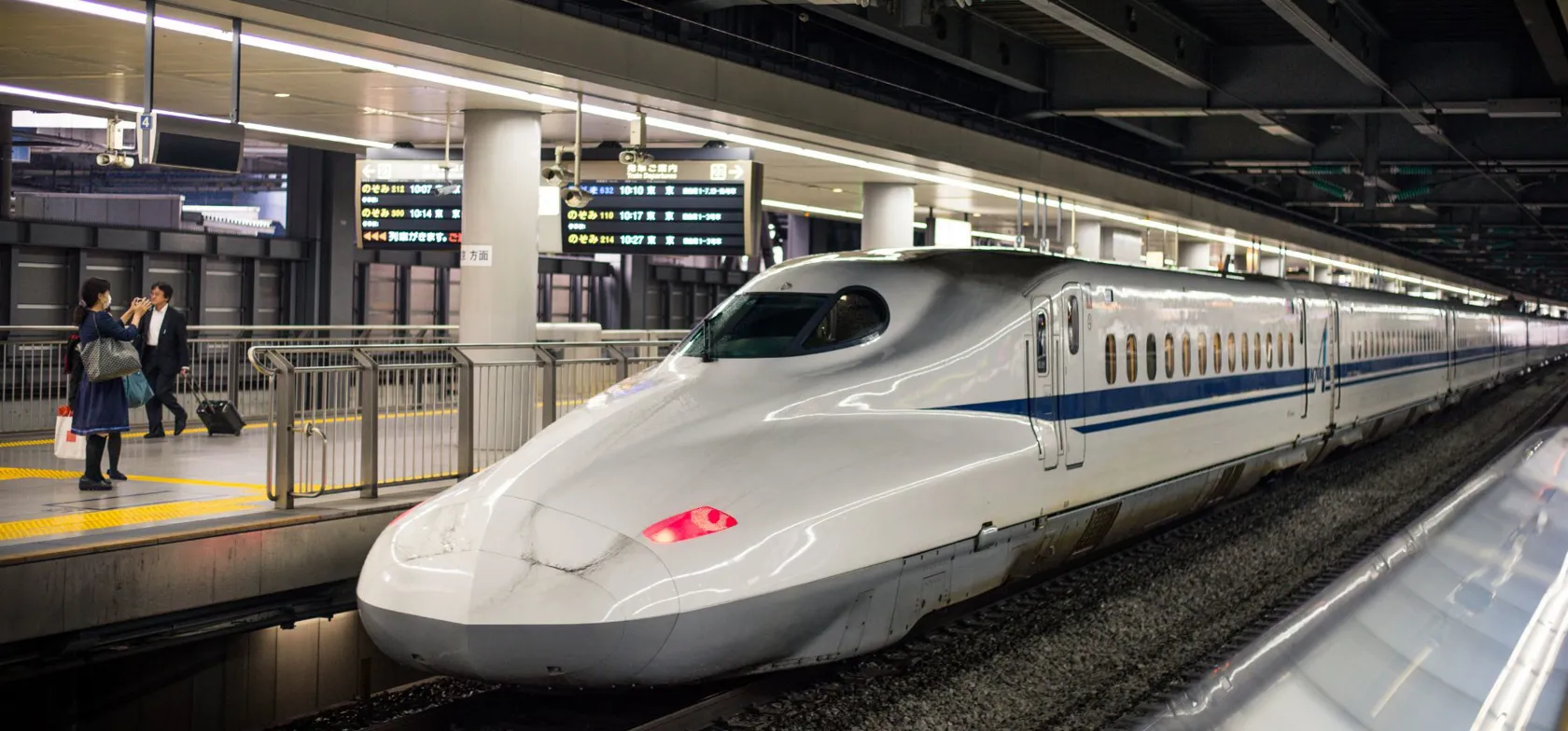 Lyntoget Shinkansen har en topfart på 320 kilometer i timen. Foto Viktors Farmor