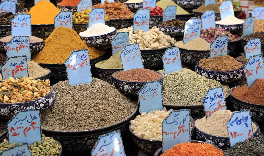 Krydderier i Vakil basaren i Shiraz. 