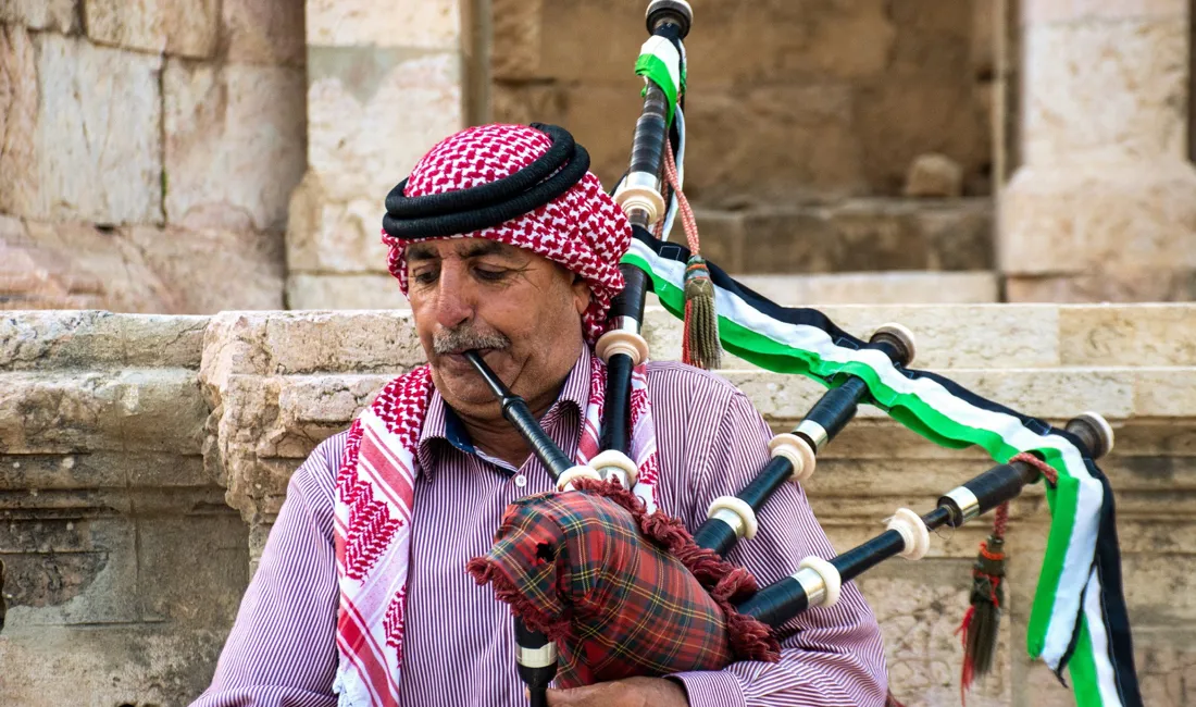 At spille sækkepibe er en tradition, der stammer fra Den Arabiske Legion. Foto Hisham Zayadnh
