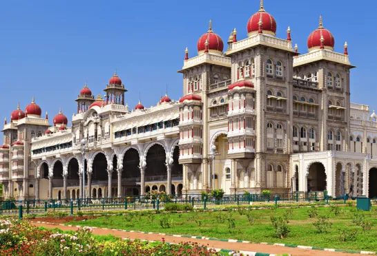 Paladset i Mysore i Indien ligner noget fra et eventyr. Foto Viktors Farmor