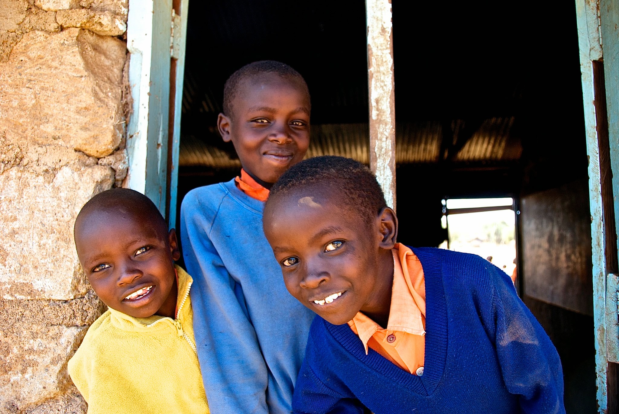 Vi følger skoledagen på en helt almindelig kenyansk skole og møder både børnene og lærerne. Foto Viktors Farmor