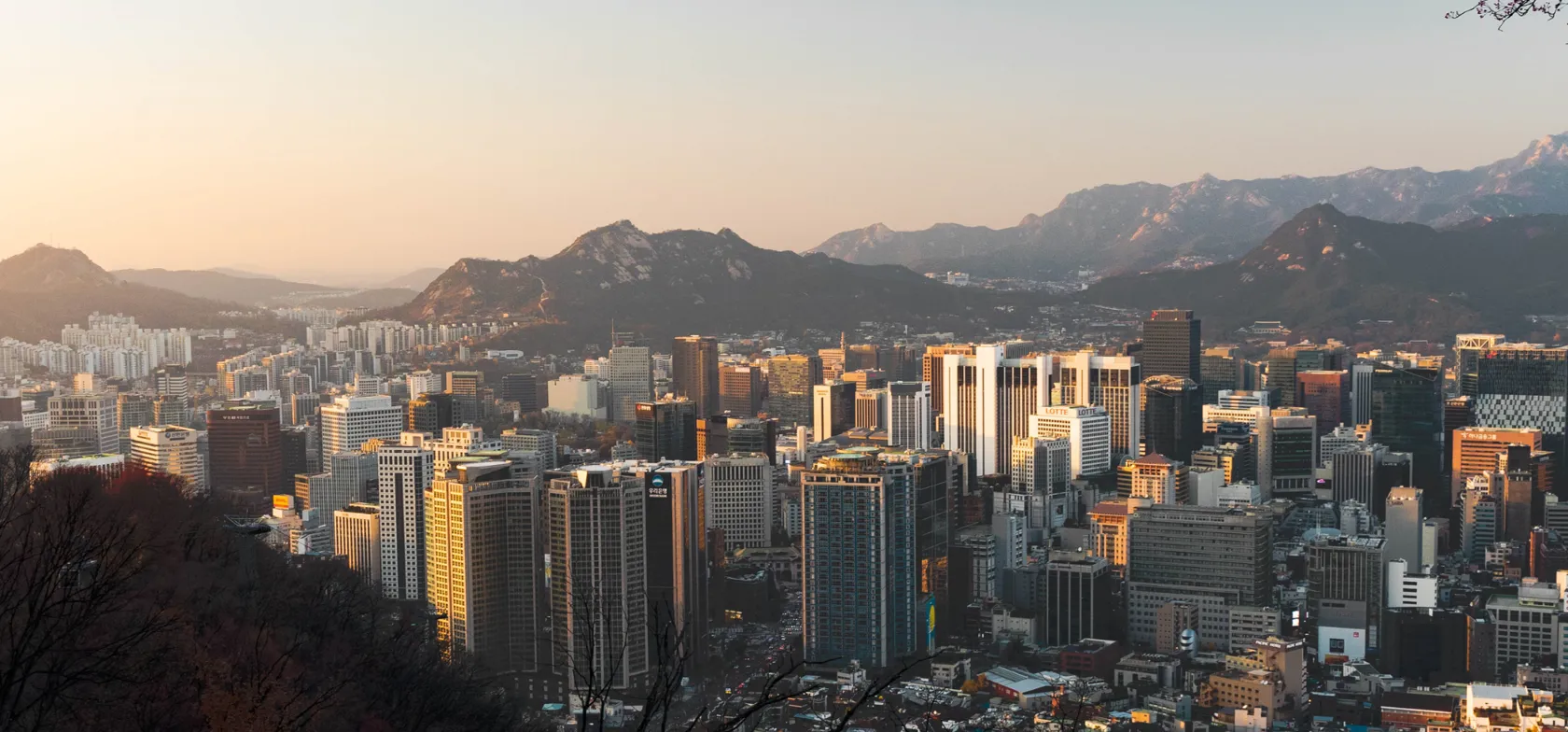 Der bor næsten 10 millioner mennesker i Seoul. Foto Viktors Farmor