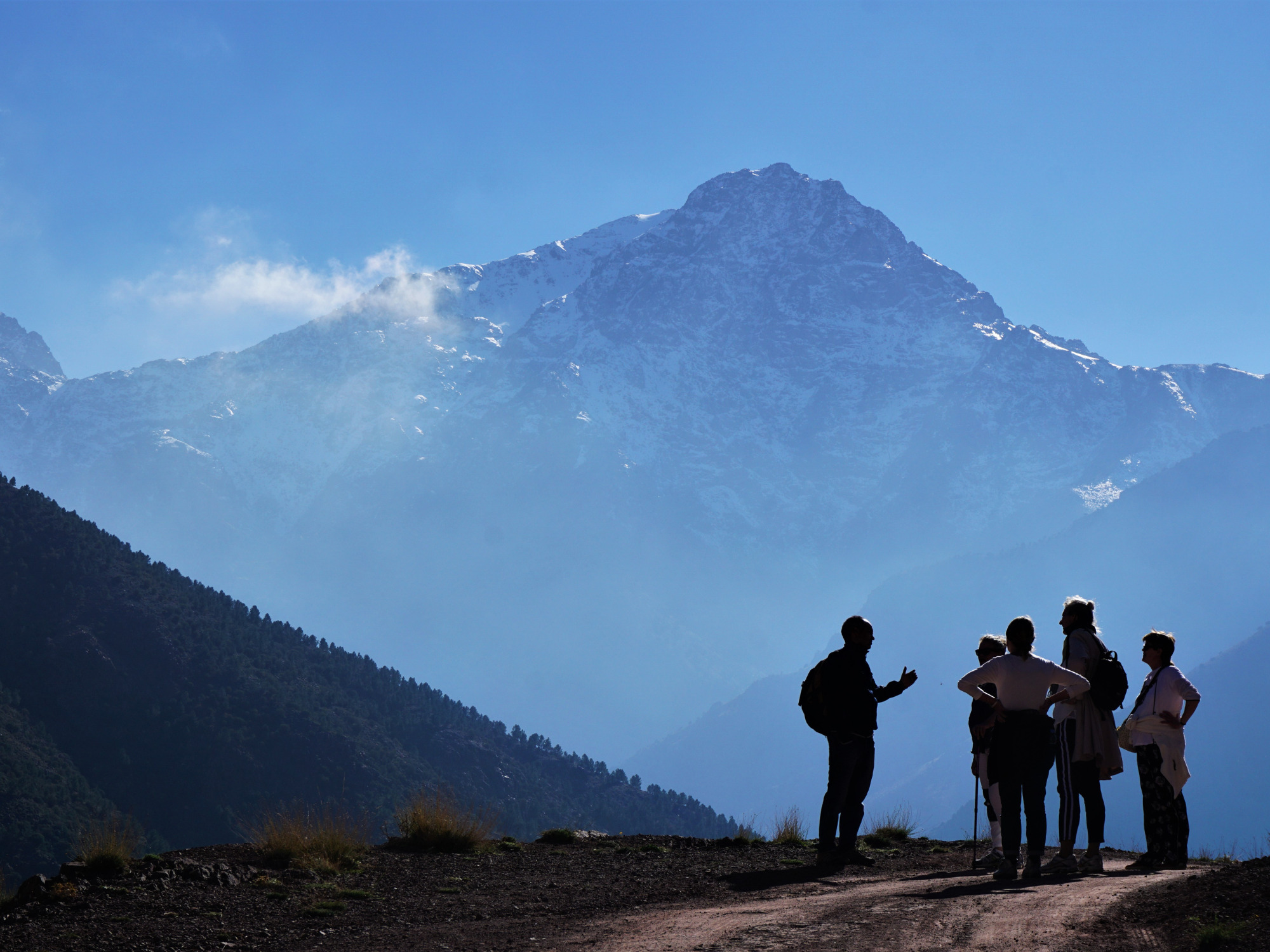 Vi vandrer en tur i det smukke landskab ved Imlil. Foto Kathrine Svejstrup