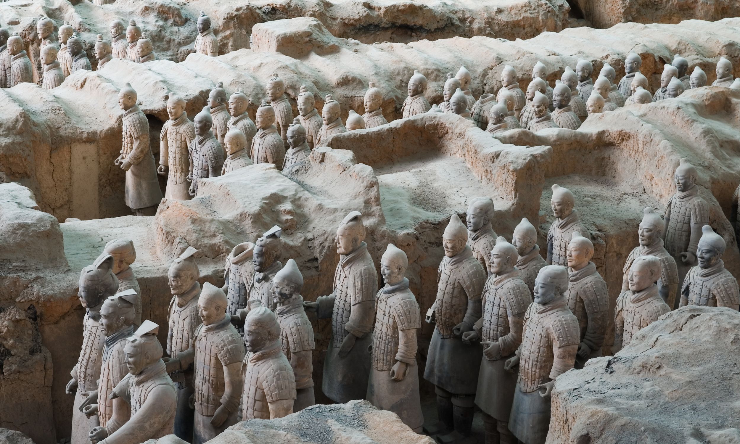 Vi ser den utrolige terracottahær består af 7.700 lerfigurer i fuld størrelse. Foto Viktors Farmor