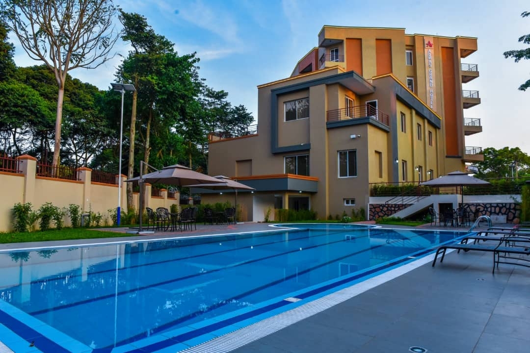 8 admas grand hotel, entebbe