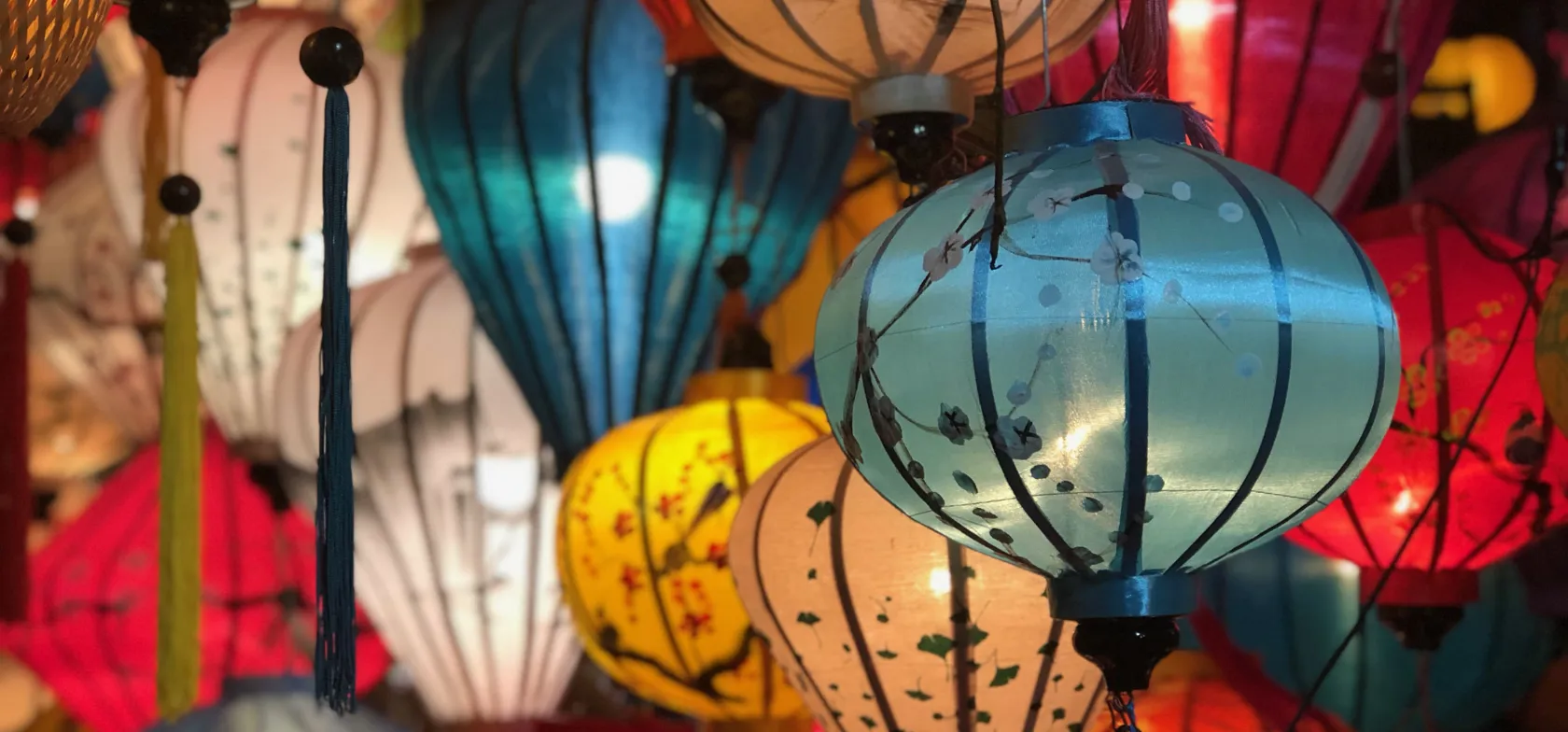 Hoi An - lanternernes by. Foto Christine Wibe