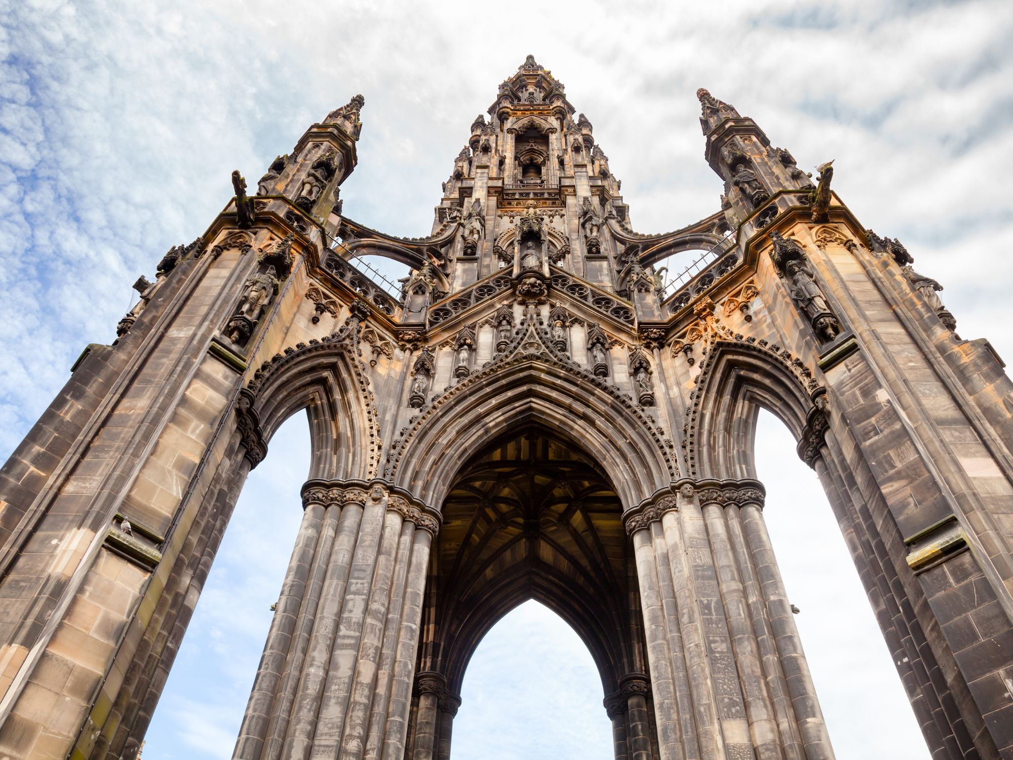 Det gotiske Scott monument fra 1840 til ære for forfatter Sir Walter Scott. Foto Viktors Farmor