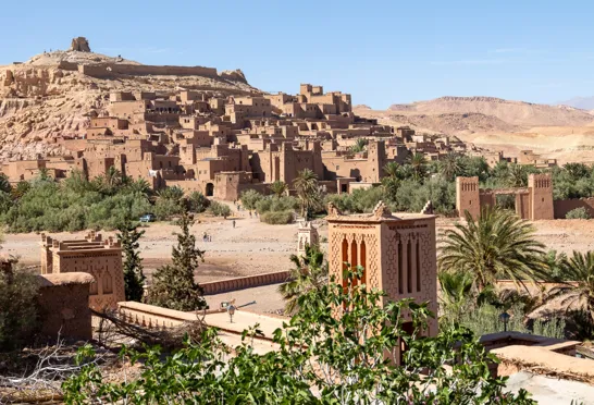 Ait Ben Haddou træder frem i landskabet som en ren eventyrby. Foto Verner Rud Nielsen