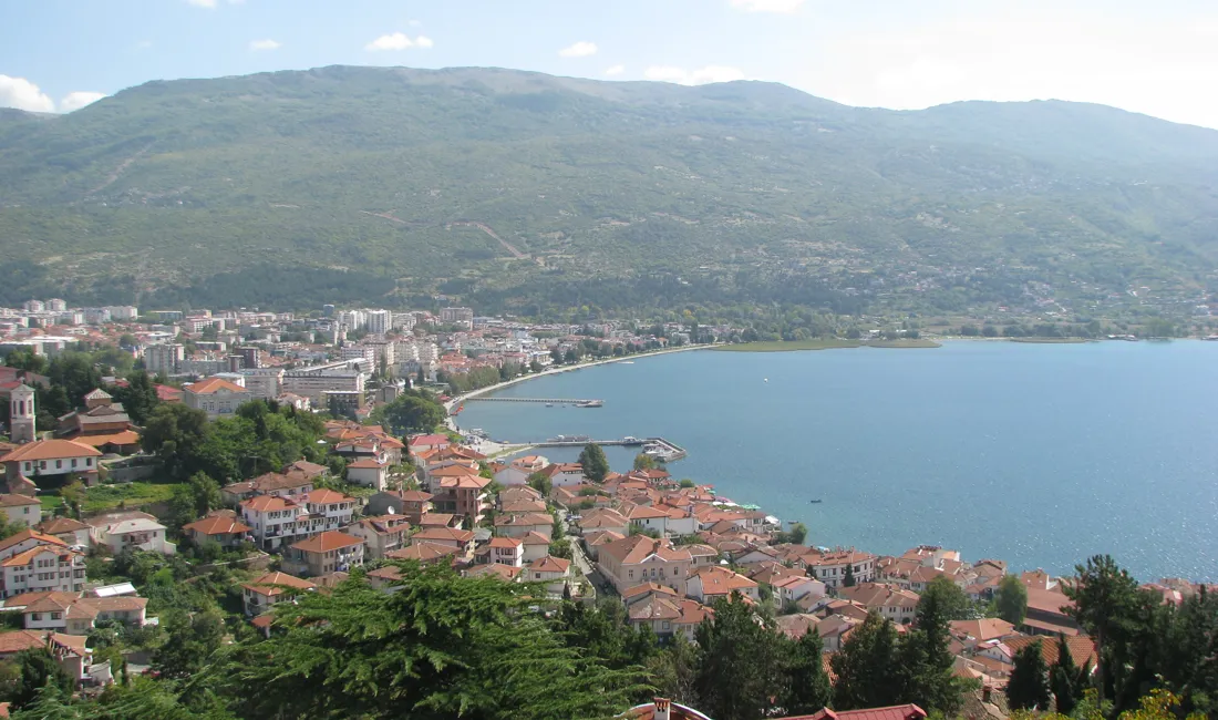 Ohridsøen er en af verdens ældste søer og er kendt for dens klare vand. Foto Vagn Olsen