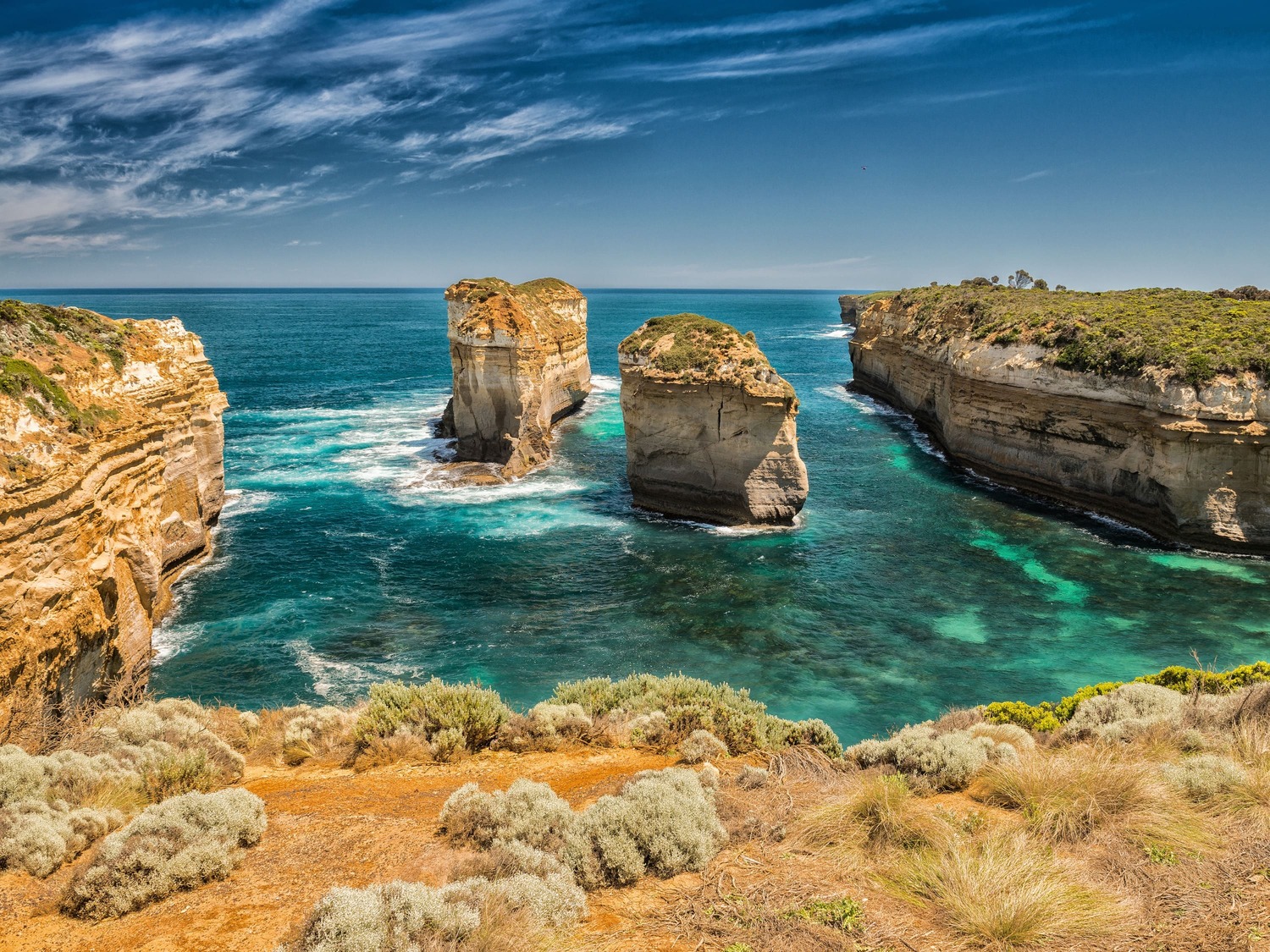 Dramatiske kyster langs Great Ocean Road. Foto Viktors Farmor