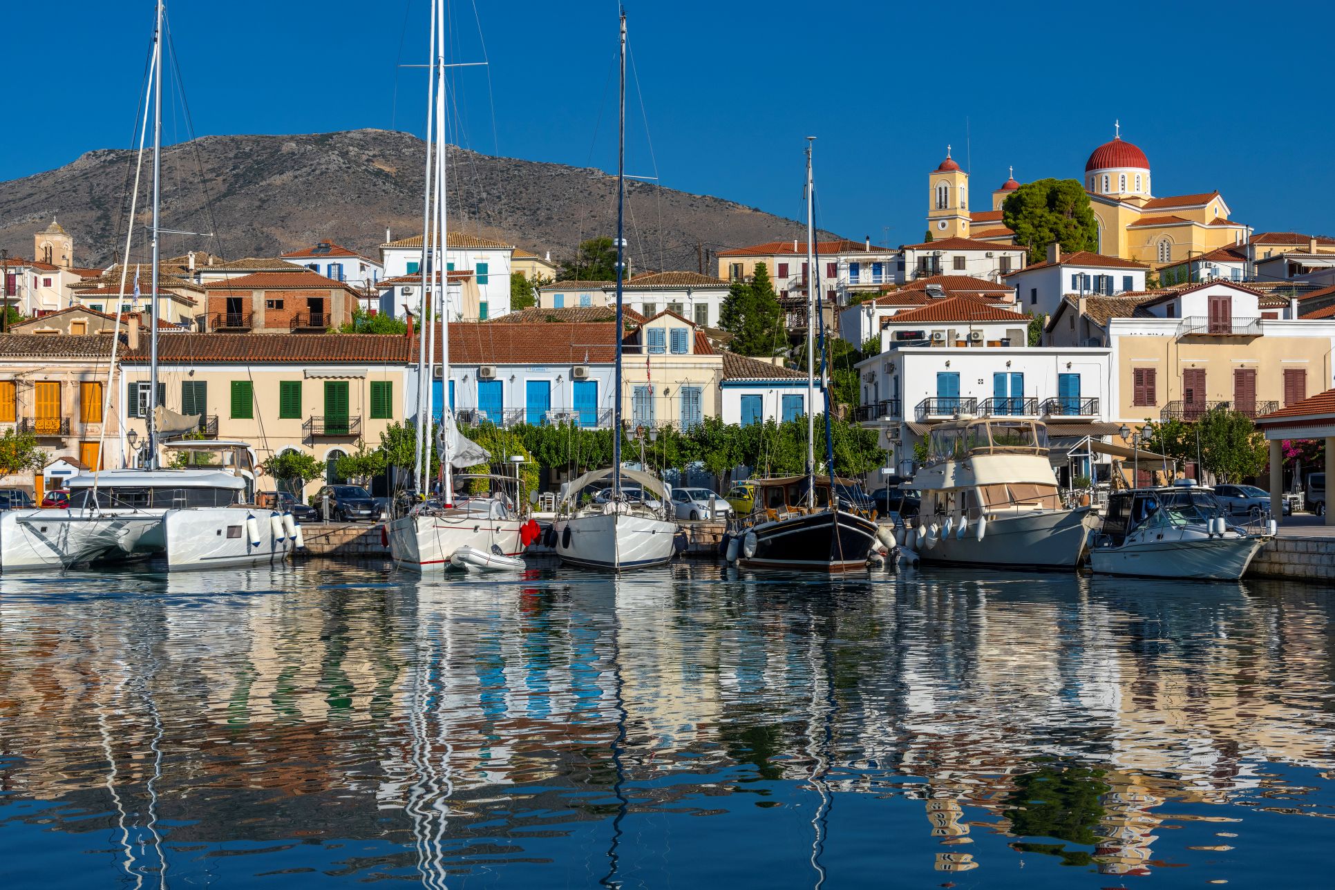 Vi besøger kystbyen Galaxidi, som er en af de mest maleriske byer langs sydkysten. Foto Viktors Farmor