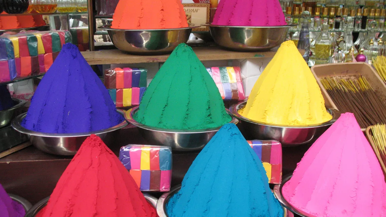 Bazarerne er altid en farverig oplevelse i Sydindien. Foto Kirsten Gynther Holm