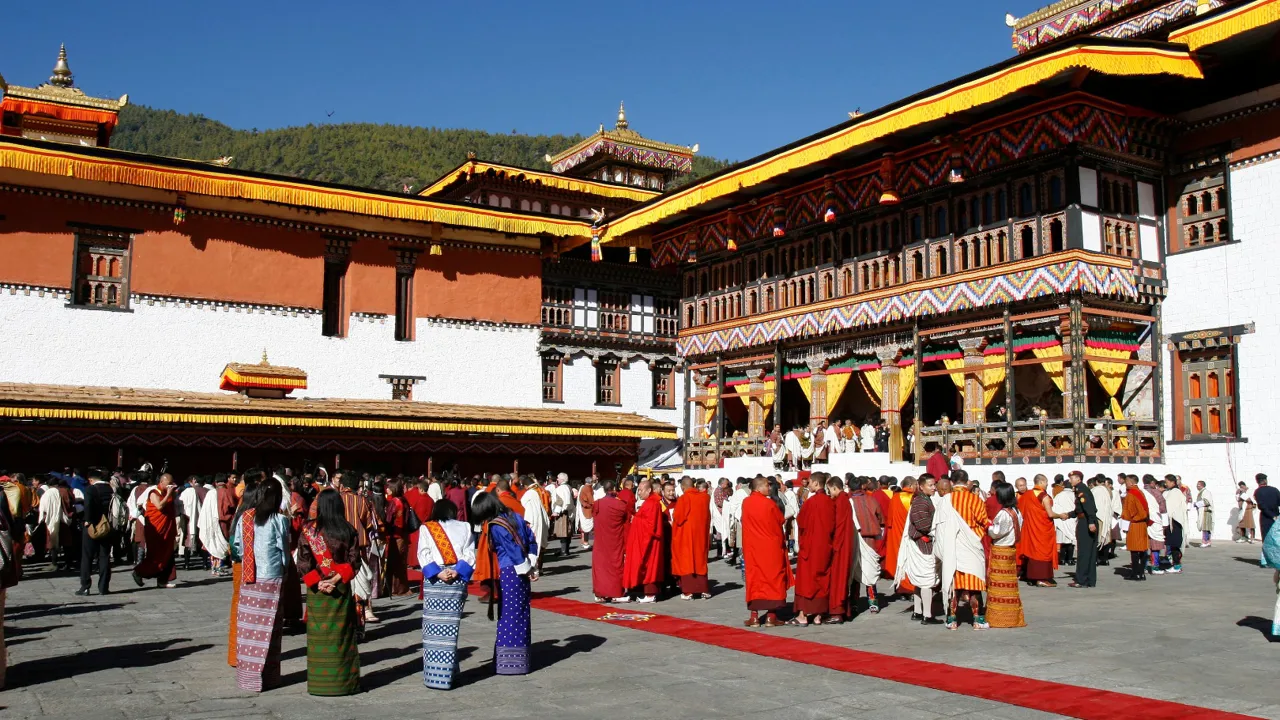Traditionel arkitektur ses overalt i Bhutan. Foto Viktors Farmor