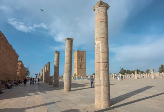 Vi besøger Hassan-tårnet i Rabat. Foto Karin Reif